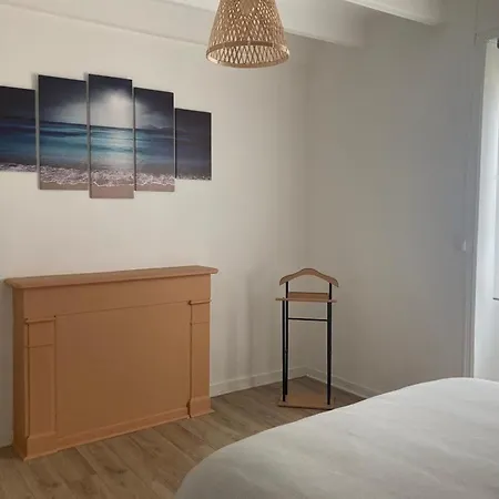 Apartment Les Locations D'argol
